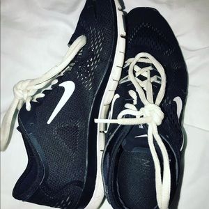 Nike shoes women’s 7.5. Good condition